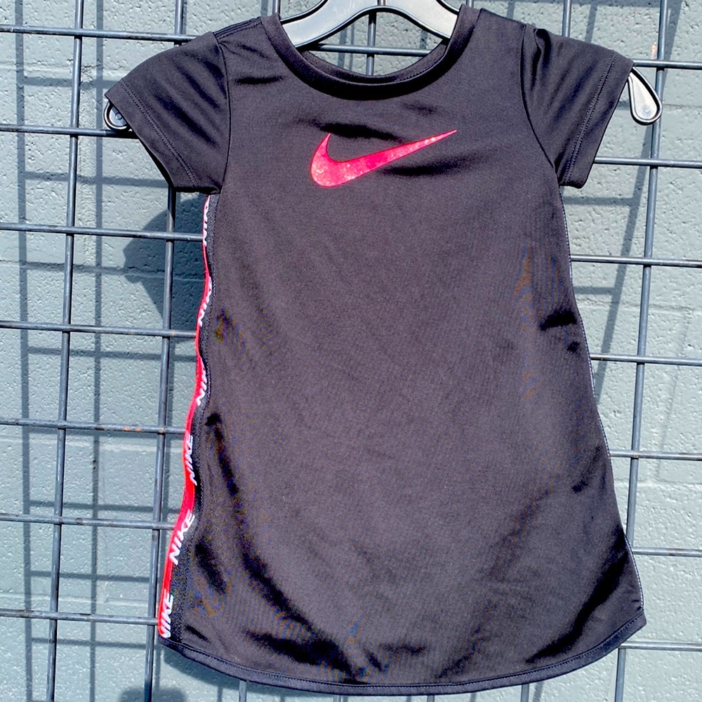 Nike tee (kids)